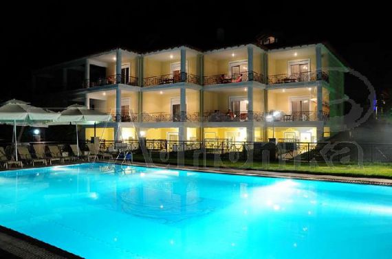 Отель, гостиница на Халкидиках, Греция, 2 000 м2 - фото 1