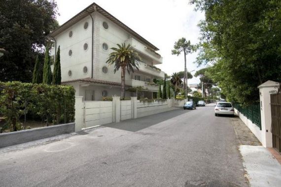 Апартаменты в Марина ди Пьетрасанта, Италия, 120 м2 - фото 1