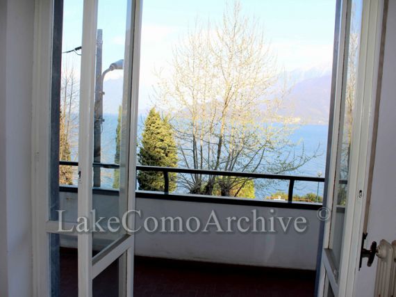 Квартира у озера Комо, Италия, 135 м2 - фото 1