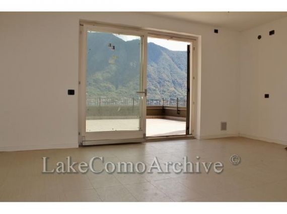 Квартира у озера Комо, Италия, 62 м2 - фото 1