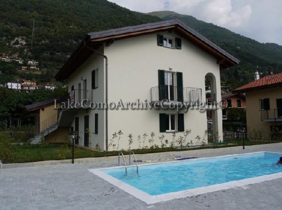 Квартира у озера Комо, Италия, 82 м2 - фото 1