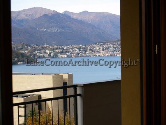 Квартира на озере Лугано, Италия, 85 м2 - фото 1