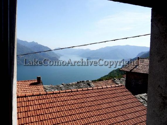 Квартира у озера Комо, Италия, 180 м2 - фото 1