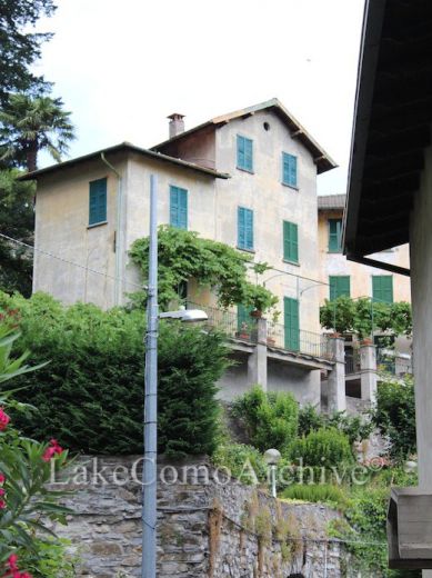 Квартира у озера Комо, Италия, 350 м2 - фото 1