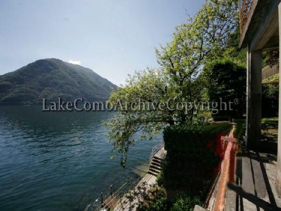 Вилла у озера Комо, Италия, 100 м2 - фото 1