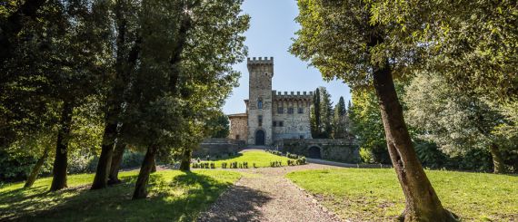 Замок в Кьянти, Италия, 10 000 м2 - фото 1
