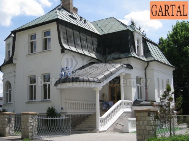 Коммерческая недвижимость в Марианске-Лазне, Чехия, 1 206 м2 - фото 1
