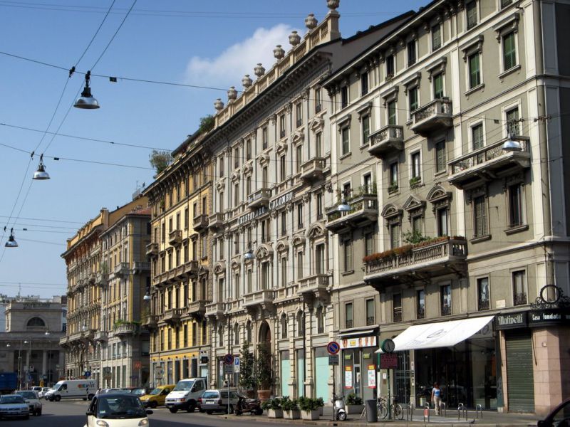 Магазин в Милане, Италия, 420 м2 - фото 1