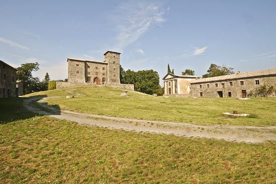 Замок Умбрия, Италия, 5 600 м2 - фото 1