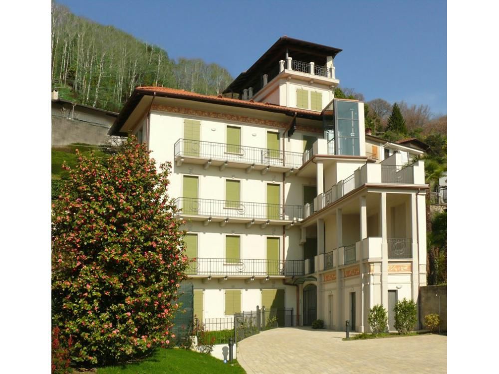 Апартаменты у озера Маджоре, Италия, 75 м2 - фото 1