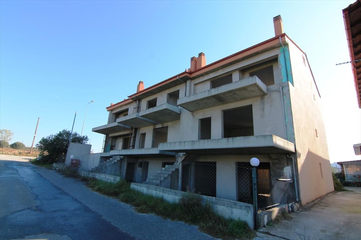 Коммерческая недвижимость в Салониках, Греция, 600 м2 - фото 1