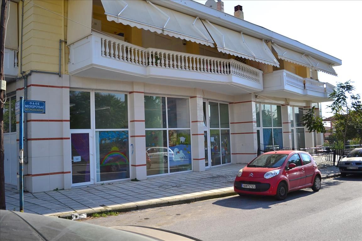 Коммерческая недвижимость в Салониках, Греция, 400 м2 - фото 1