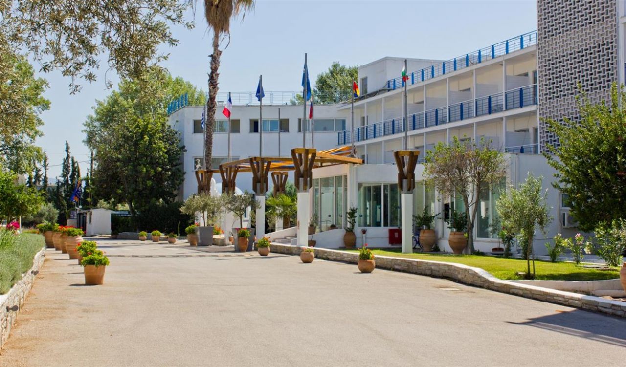 Отель, гостиница в Эретрии, Греция, 10 165 м2 - фото 1