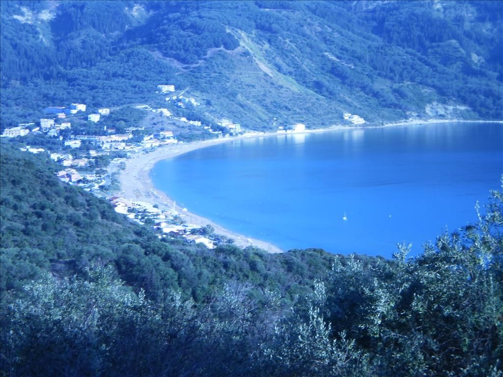 Земля на Корфу, Греция, 4 180 м2 - фото 1