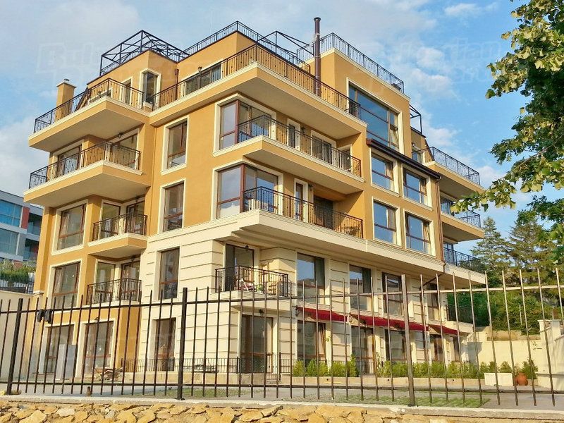 Апартаменты в Варне, Болгария, 55.4 м2 - фото 1