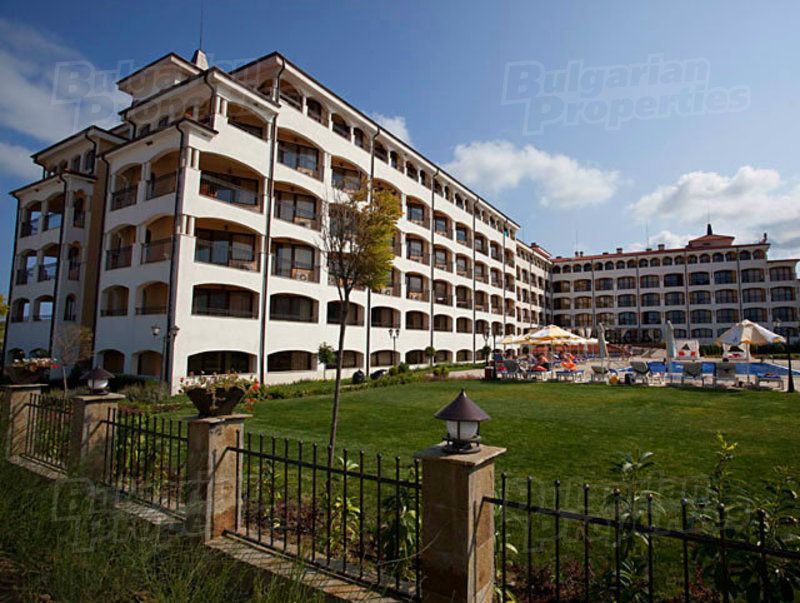 Апартаменты в Царево, Болгария, 40.1 м2 - фото 1