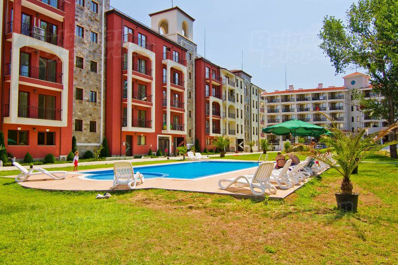 Апартаменты в Царево, Болгария, 67.2 м2 - фото 1