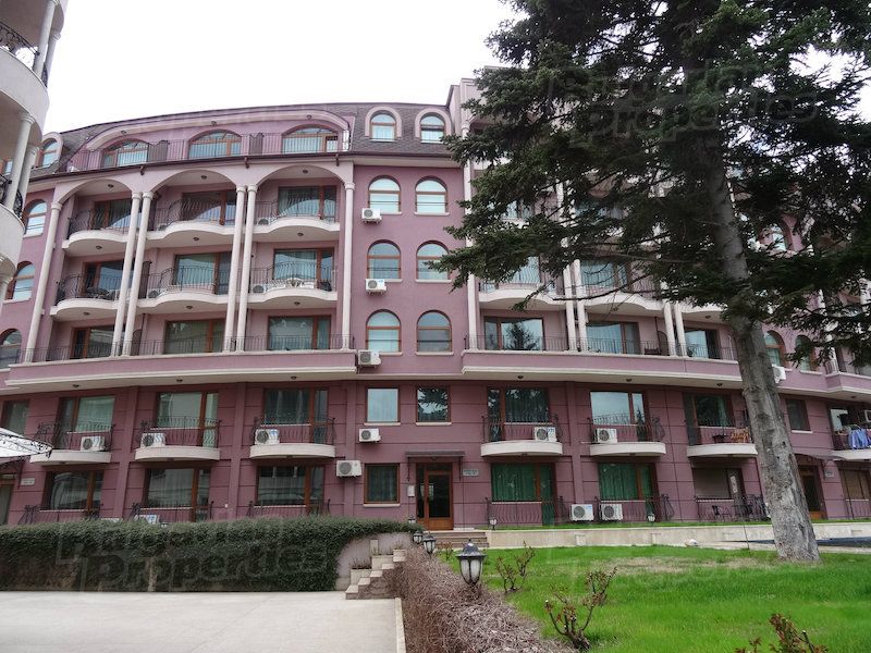 Апартаменты в Святых Константине и Елене, Болгария, 65.74 м2 - фото 1