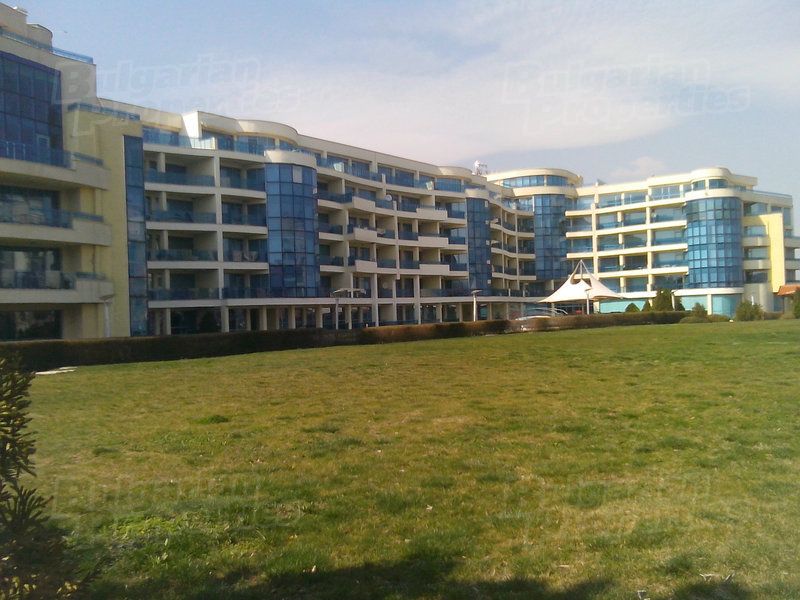 Апартаменты в Поморие, Болгария, 73 м2 - фото 1