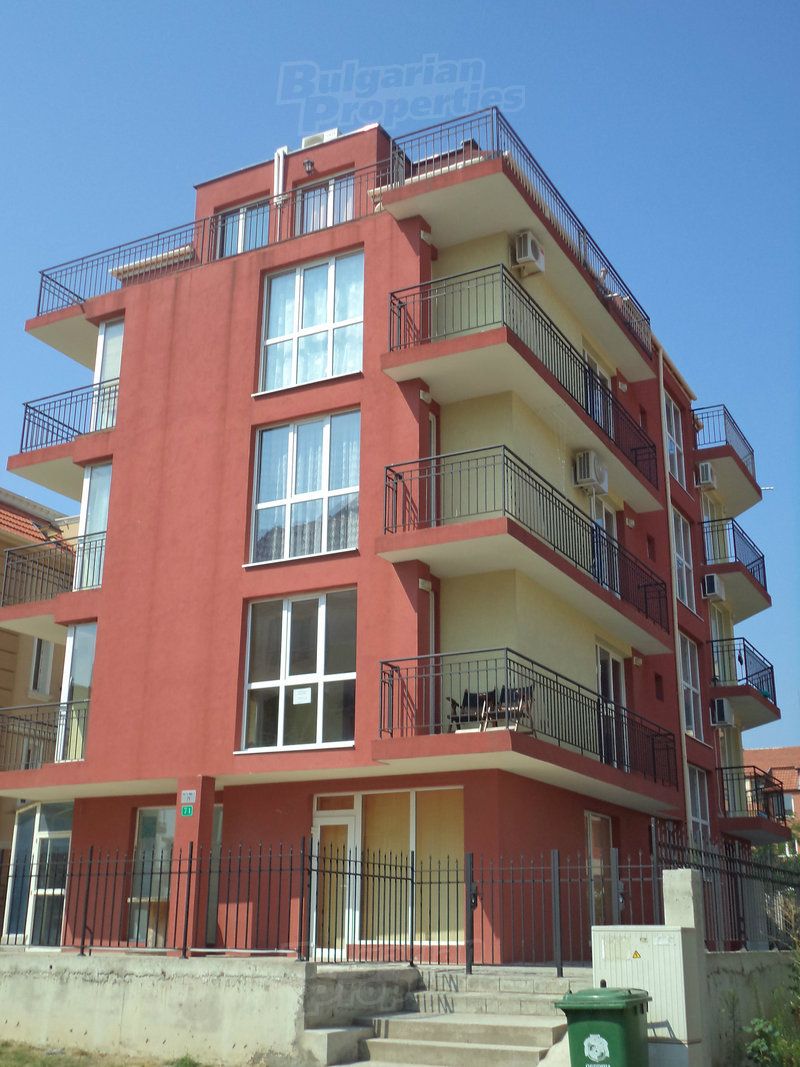 Апартаменты в Несебре, Болгария, 49 м2 - фото 1