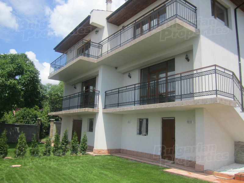Дом в Варне, Болгария, 266 м2 - фото 1
