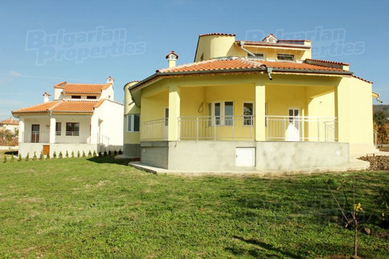 Дом в Мамарчево, Болгария, 233 м2 - фото 1