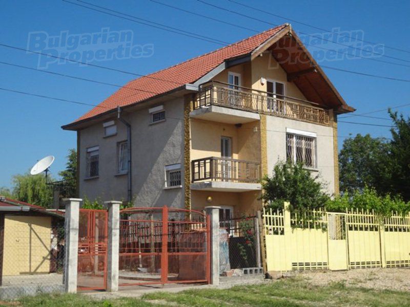 Дом в Бургасе, Болгария, 195 м2 - фото 1