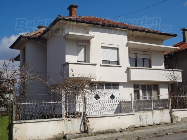 Дом в Бургасе, Болгария, 260 м2 - фото 1