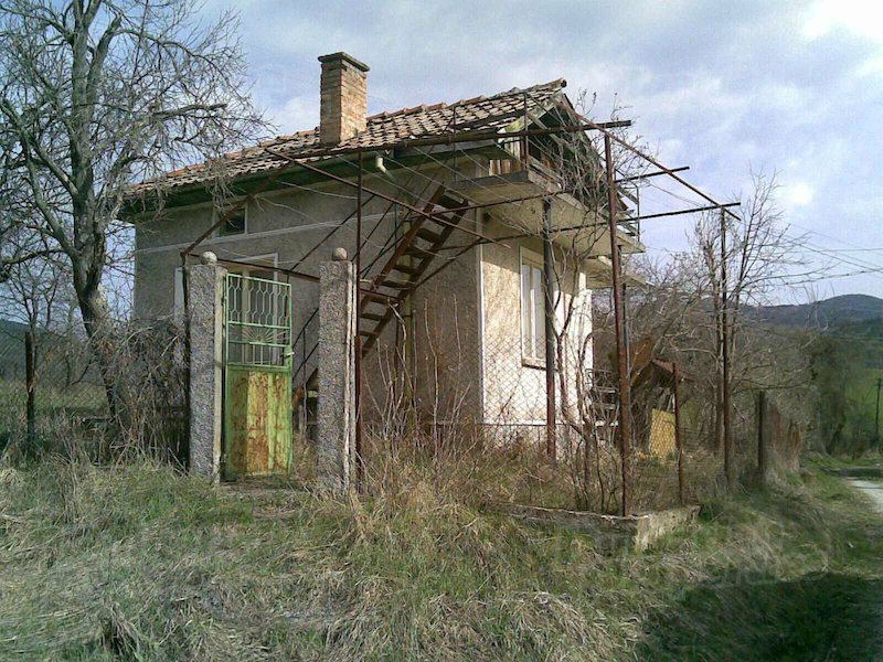 Дом в Ловече, Болгария, 50 м2 - фото 1