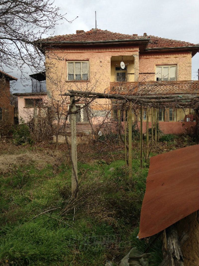 Дом в Ловече, Болгария, 80 м2 - фото 1
