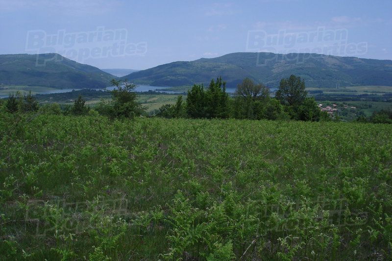 Земля в Велико Тырново, Болгария, 27 000 м2 - фото 1