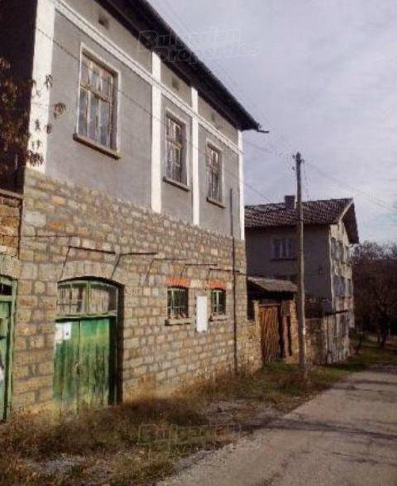 Дом в Ловече, Болгария, 800 м2 - фото 1