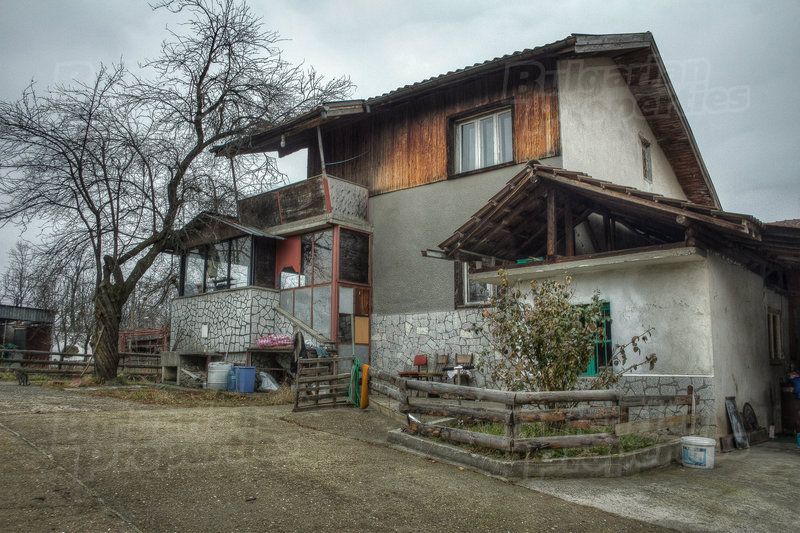 Дом в Ловече, Болгария, 180 м2 - фото 1