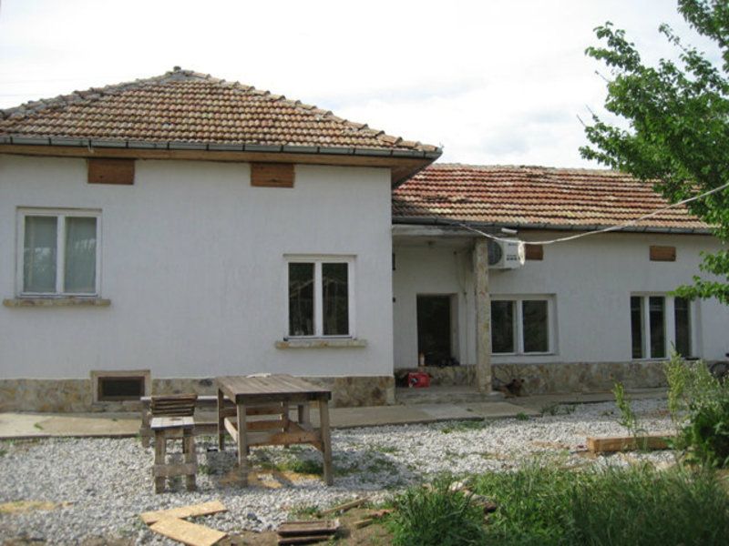 Дом в Велико Тырново, Болгария, 320 м2 - фото 1