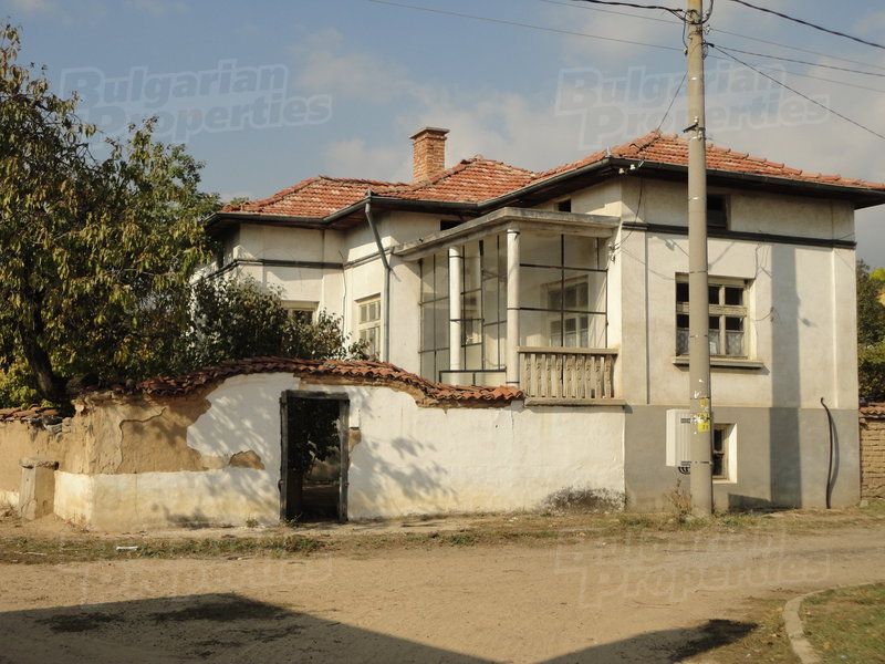 Дом в Стара Загоре, Болгария, 140 м2 - фото 1