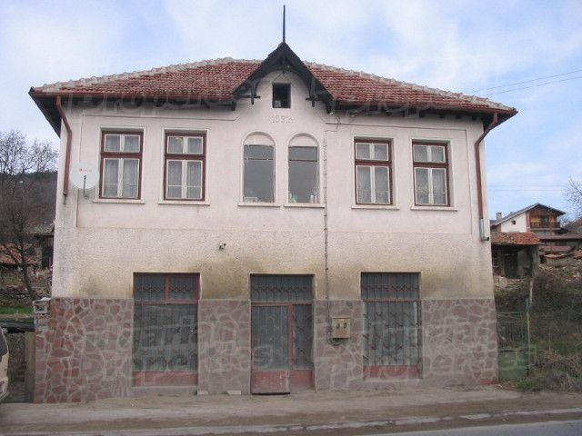 Дом в Велико Тырново, Болгария, 220 м2 - фото 1