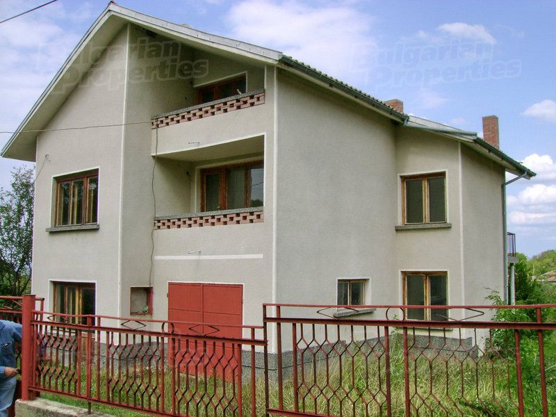 Дом в Велико Тырново, Болгария, 295 м2 - фото 1