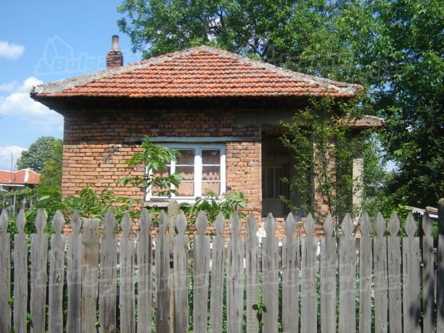 Дом в Сливене, Болгария, 66 м2 - фото 1