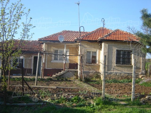 Дом в Сливене, Болгария, 85 м2 - фото 1