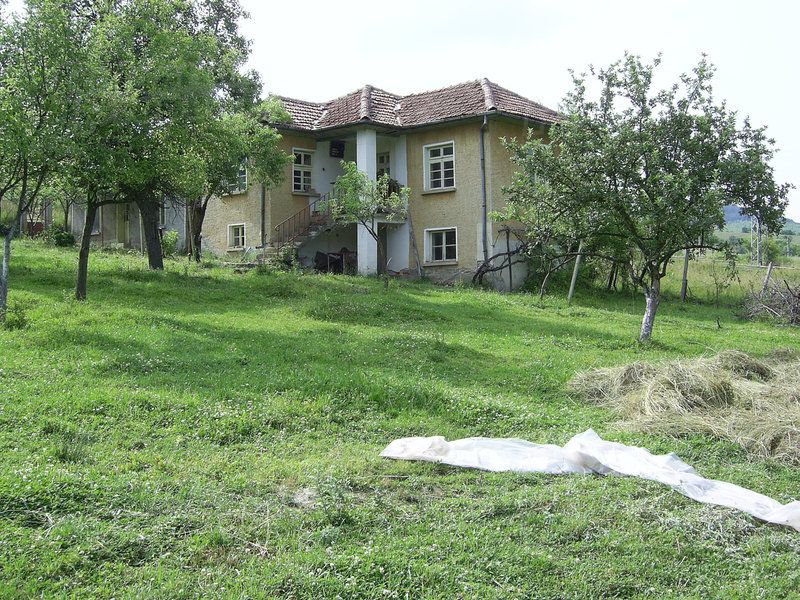 Дом в Ловече, Болгария, 142 м2 - фото 1
