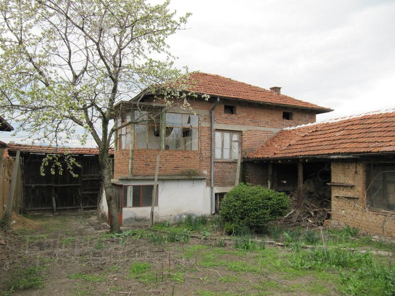Дом в Пловдиве, Болгария, 128 м2 - фото 1