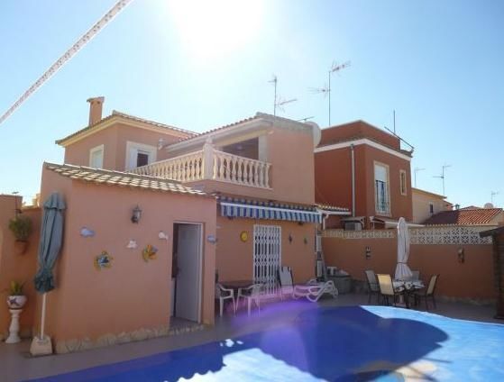 Вилла в Торревьехе, Испания, 150 м² - фото 1