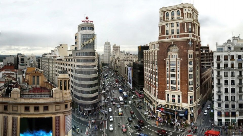 Отель, гостиница в Мадриде, Испания, 12 740 м2 - фото 1