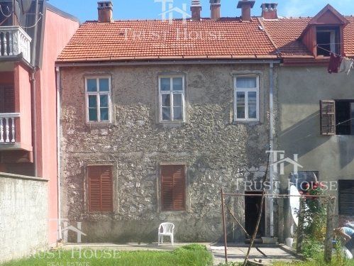 Дом в Цетине, Черногория, 165 м2 - фото 1