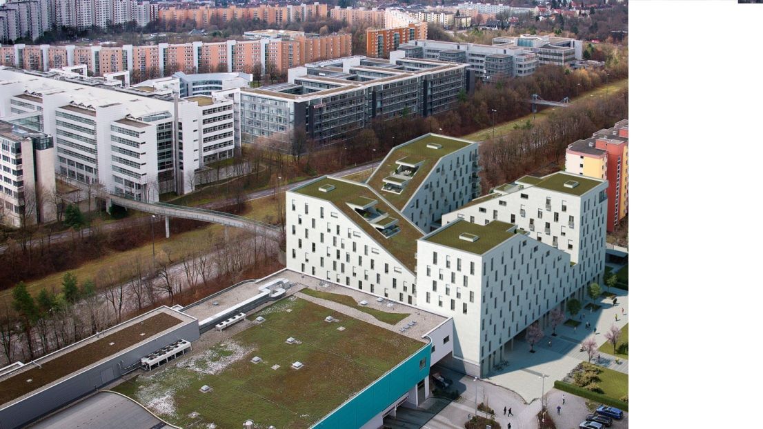 Коммерческая недвижимость в Мюнхене, Германия, 2 118 м2 - фото 1