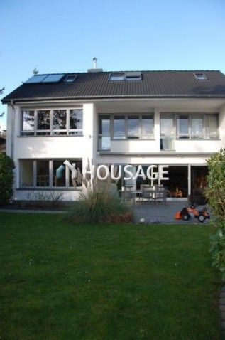 Дом в Дюссельдорфе, Германия, 240 м2 - фото 1