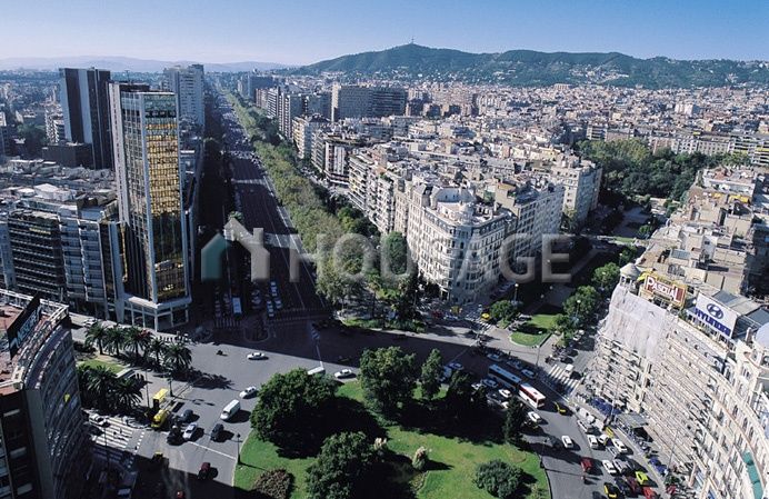 Офис в Барселоне, Испания, 1 880 м2 - фото 1
