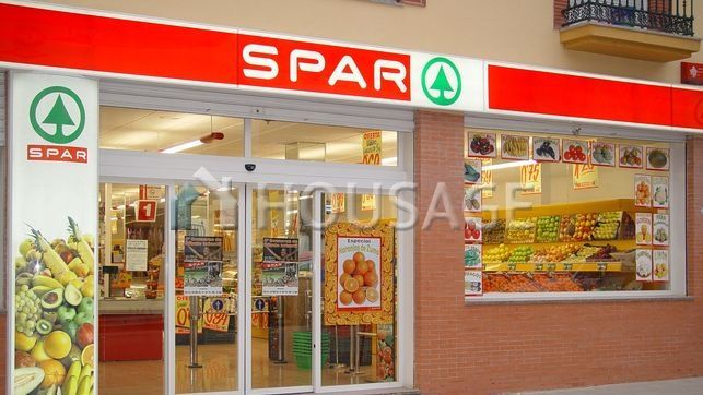 Магазин в Барселоне, Испания, 1 200 м2 - фото 1