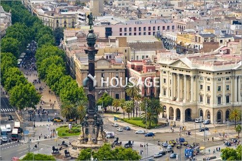 Коммерческая недвижимость в Барселоне, Испания, 450 м2 - фото 1