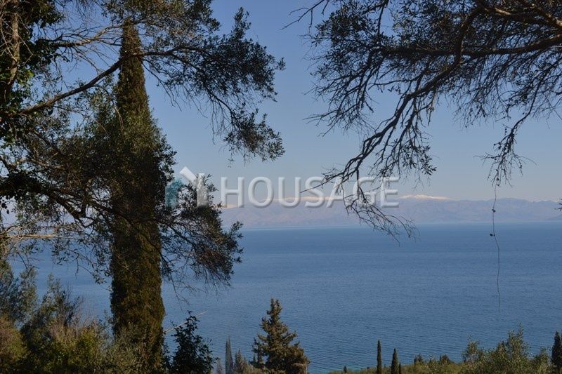 Земля на Корфу, Греция, 8 000 м2 - фото 1